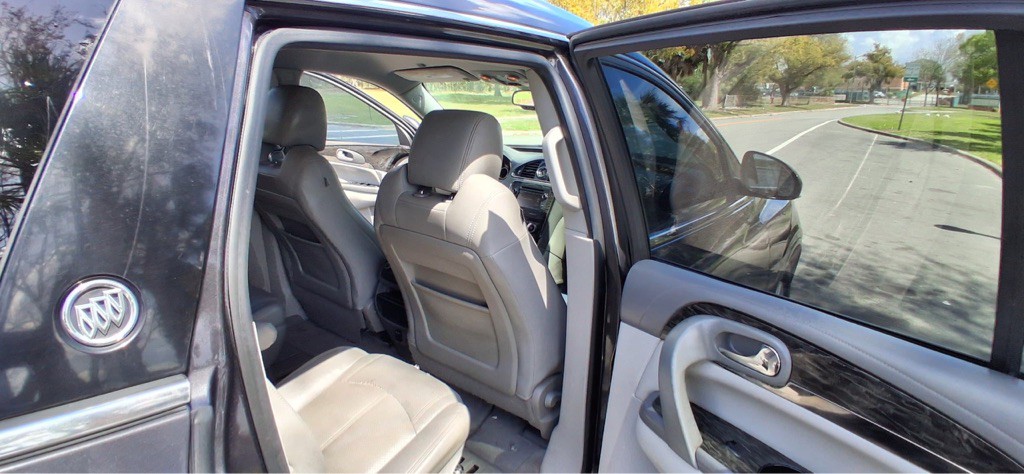 2014 Buick Enclave Image 17