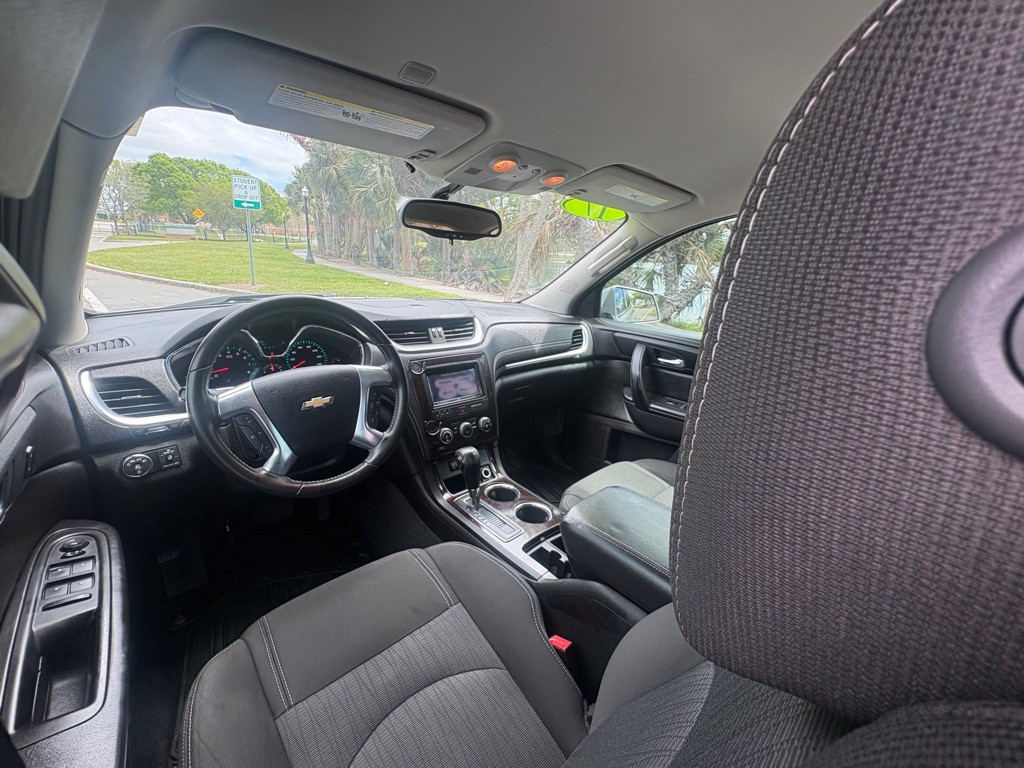 2017 Chevrolet Traverse Image 6