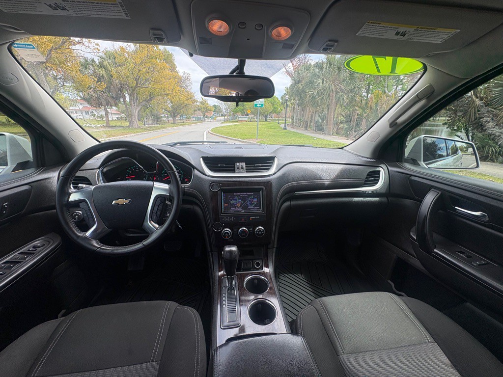 2017 Chevrolet Traverse Image 8