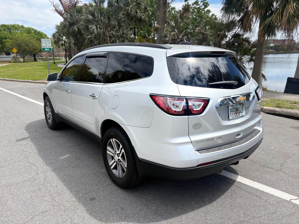 2017 Chevrolet Traverse Image 15