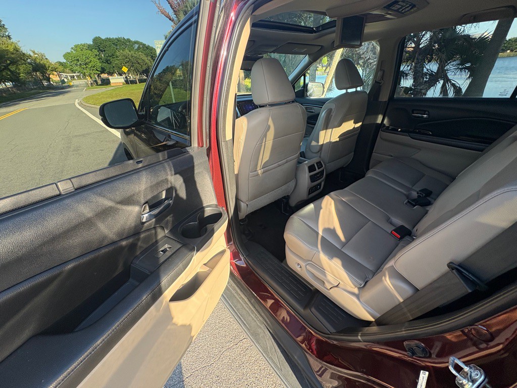 2016 Honda Pilot Image 12