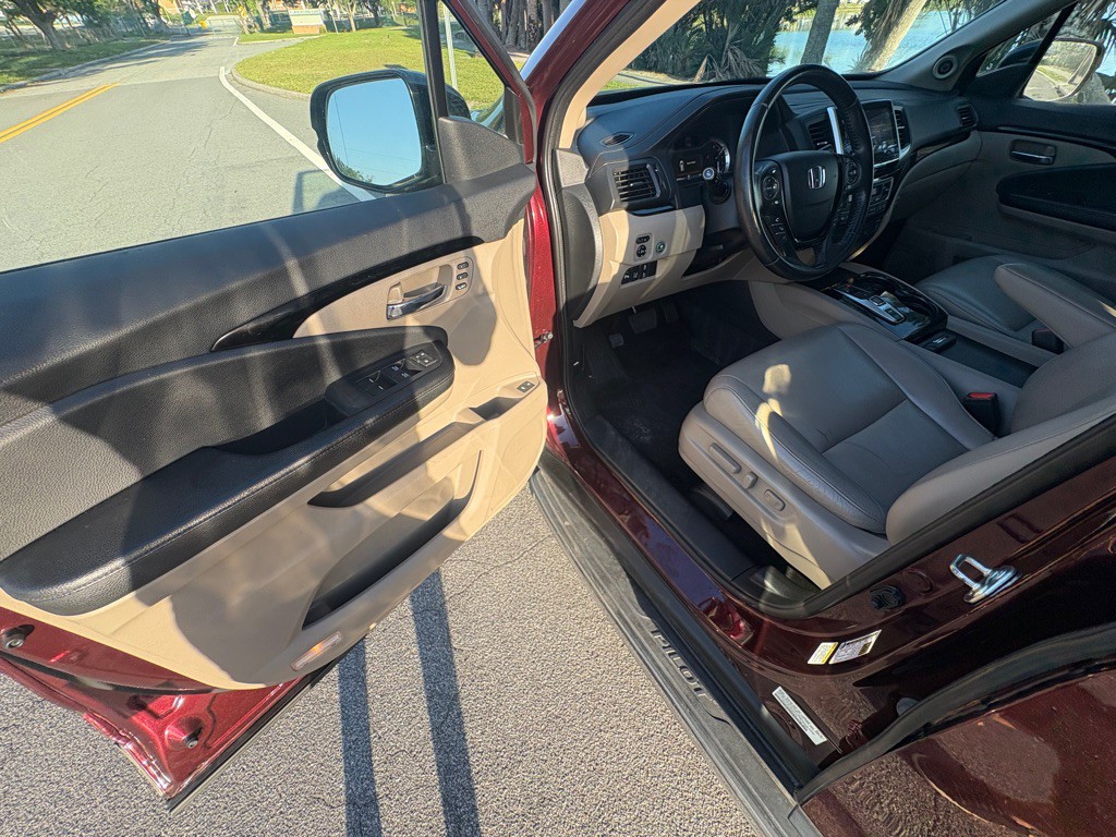 2016 Honda Pilot Image 19