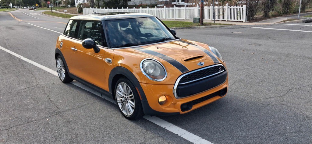 2014 MINI Cooper Image 4