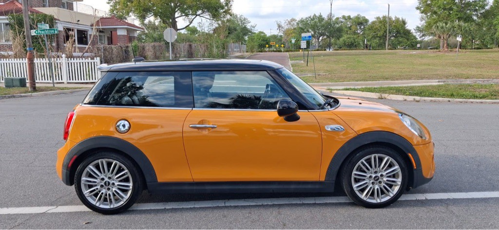 2014 MINI Cooper Image 5