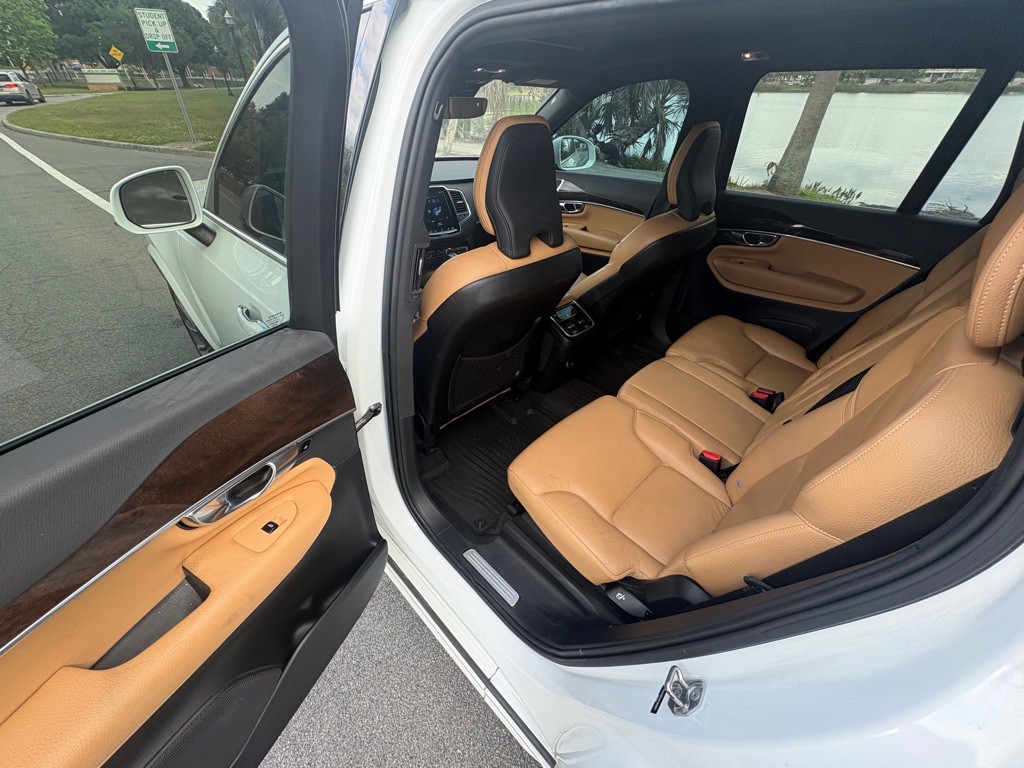 2019 Volvo XC90 Image 12