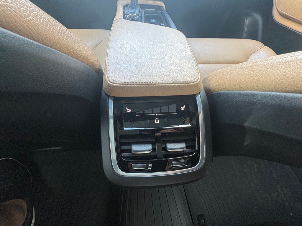 2019 Volvo XC90 Image 16