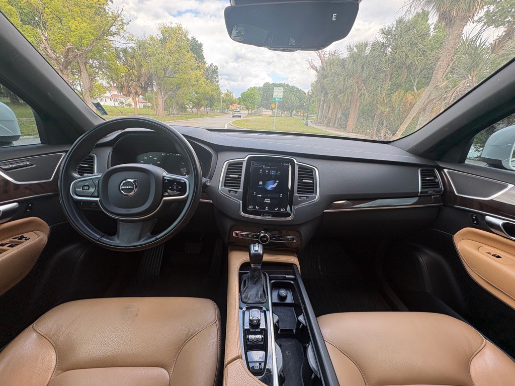 2019 Volvo XC90 Image 18
