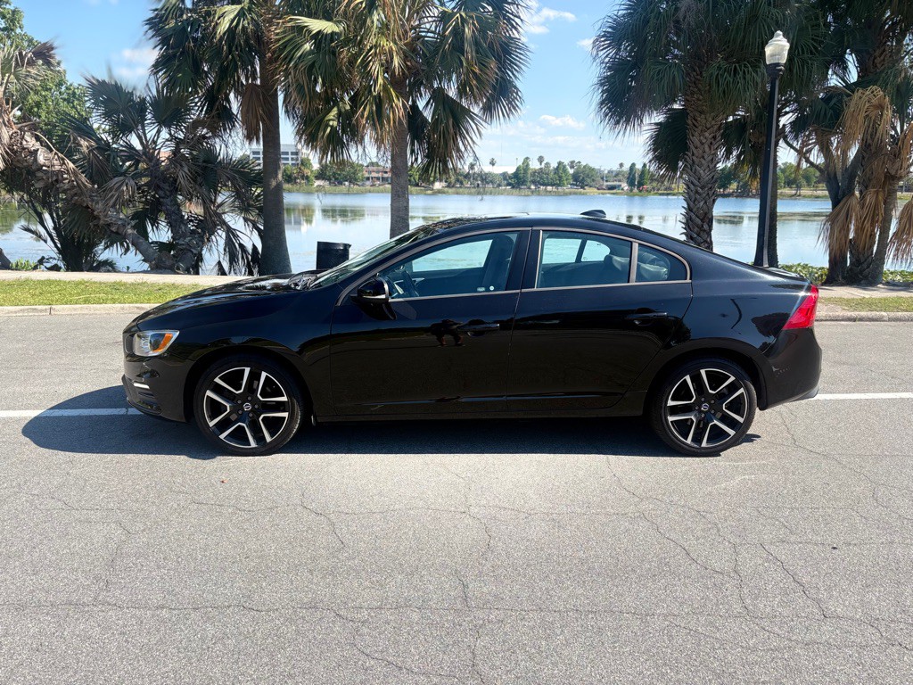 2018 Volvo S60 Image 1
