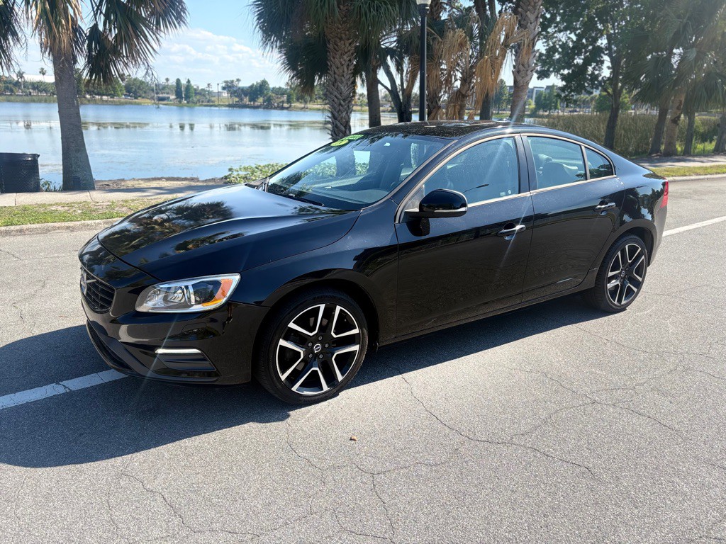 2018 Volvo S60 Image 2