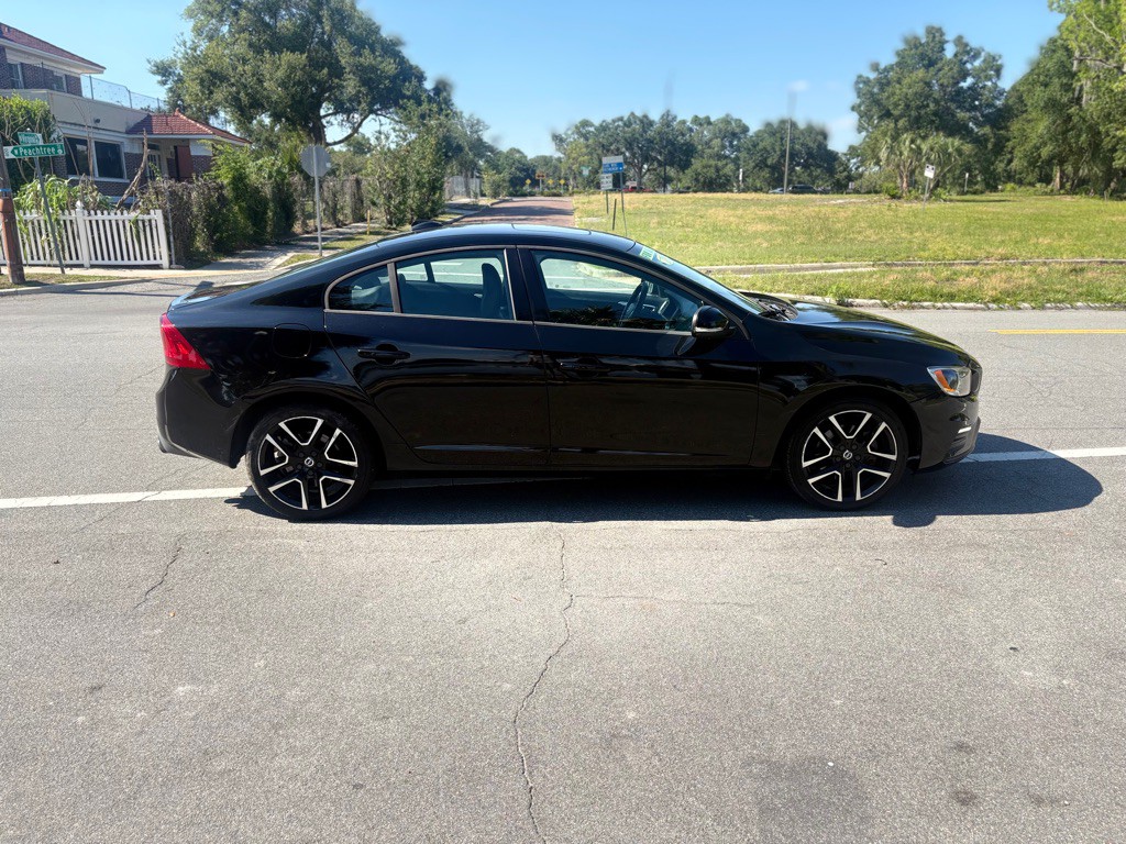 2018 Volvo S60 Image 5