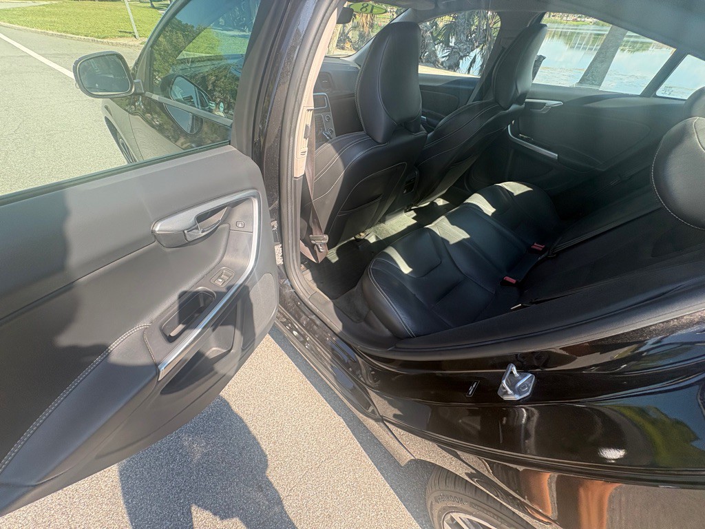 2018 Volvo S60 Image 10