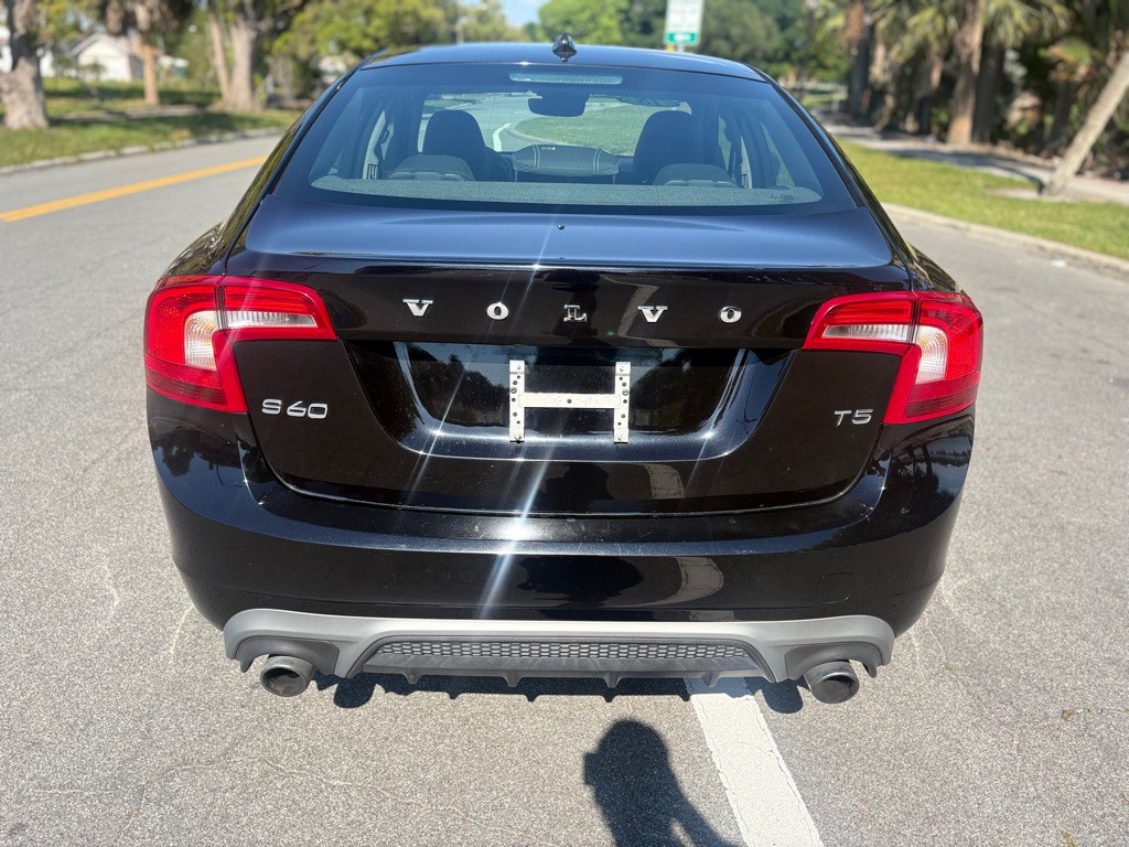 2018 Volvo S60 Image 13