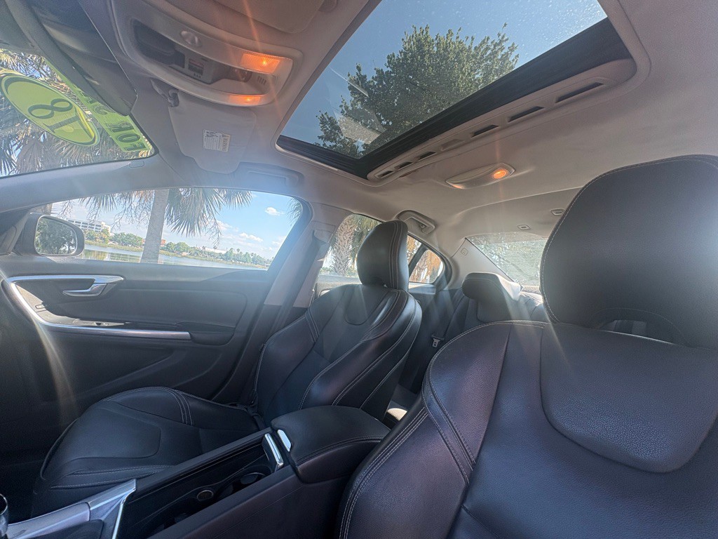 2018 Volvo S60 Image 15