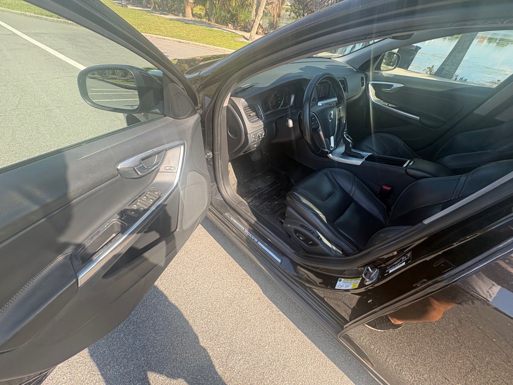 2018 Volvo S60 Image 16