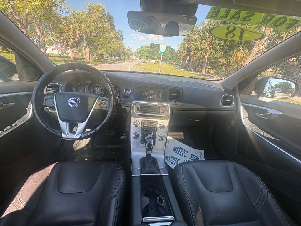 2018 Volvo S60 Image 17