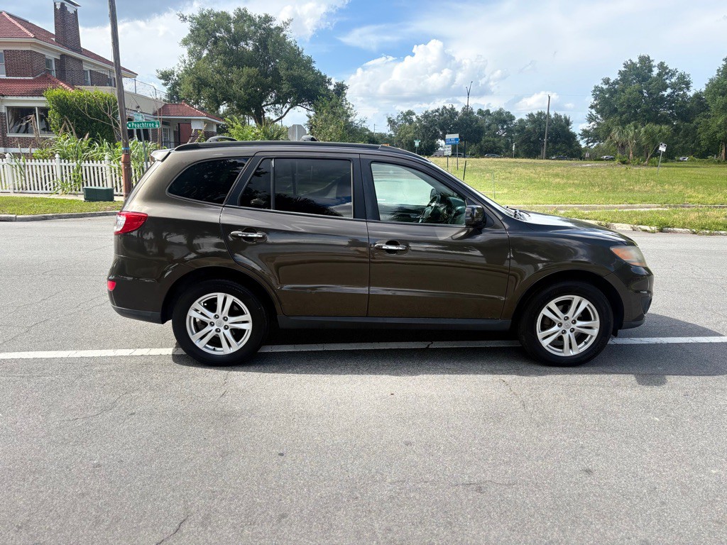 2011 Hyundai Santa Fe Image 5