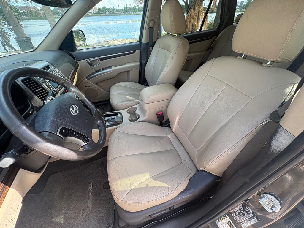 2011 Hyundai Santa Fe Image 15