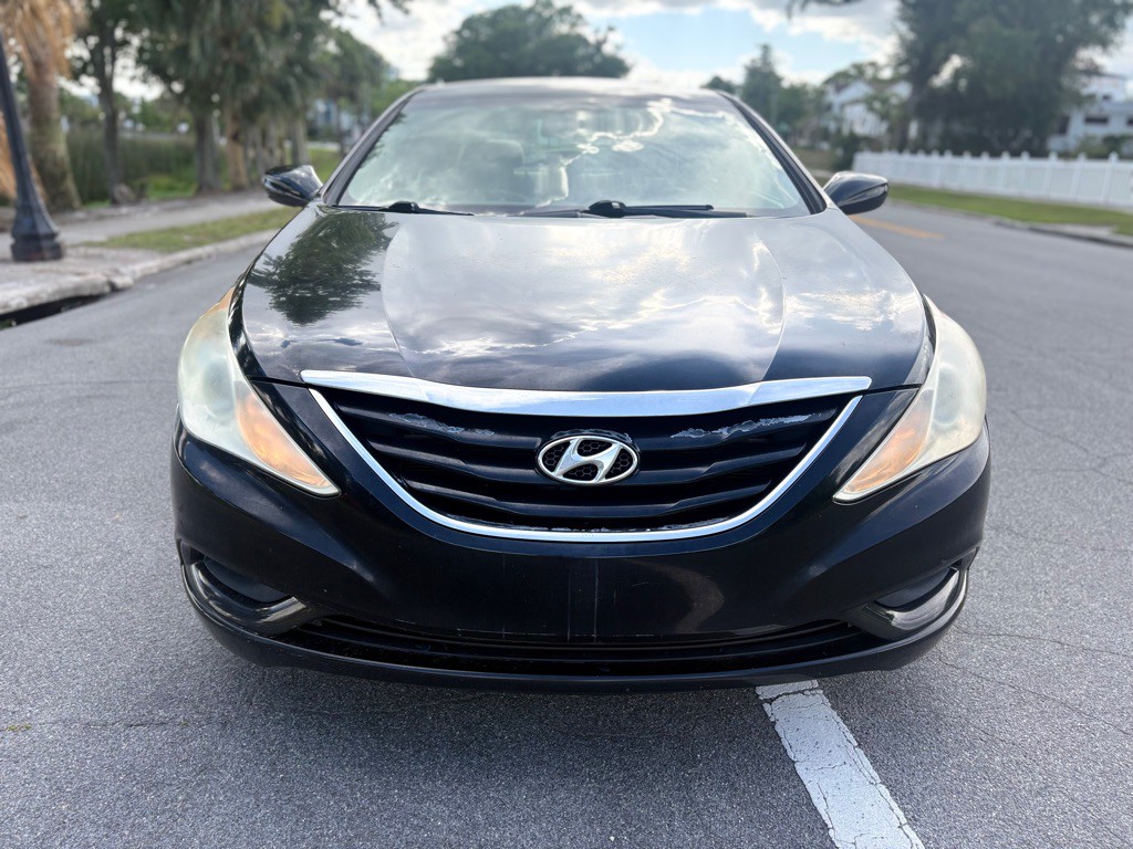 2011 Hyundai Sonata Image 4