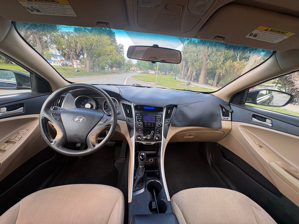 2011 Hyundai Sonata Image 11