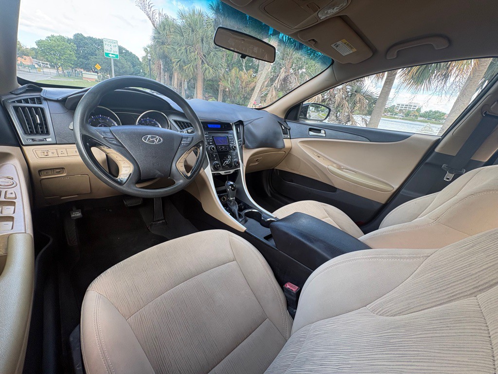 2011 Hyundai Sonata Image 13