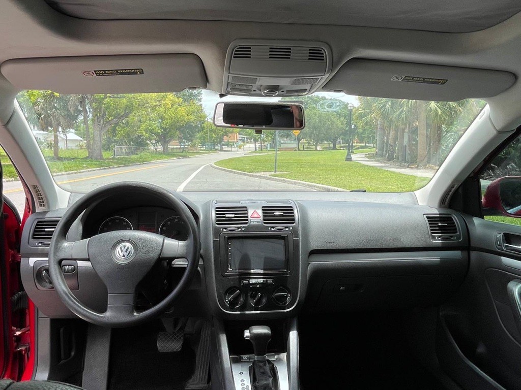 2009 Volkswagen Jetta Image 13