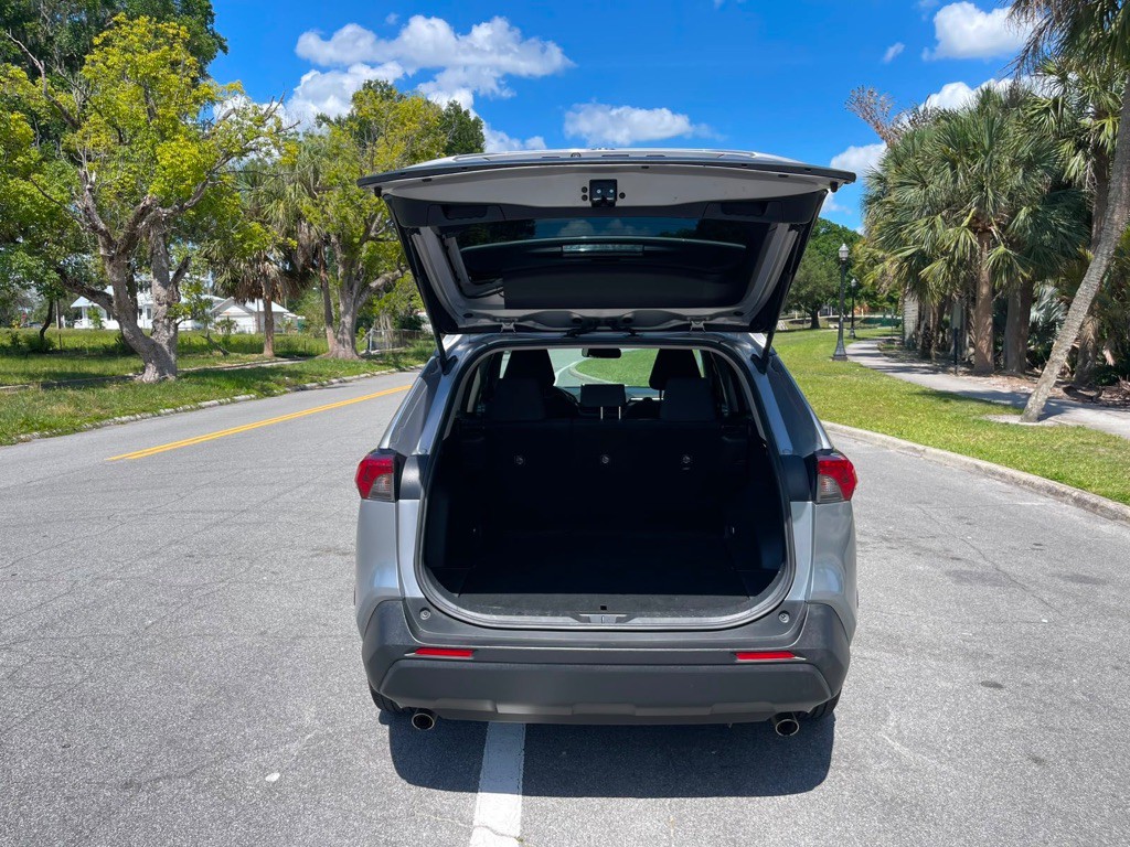 2019 Toyota Rav4 Image 13