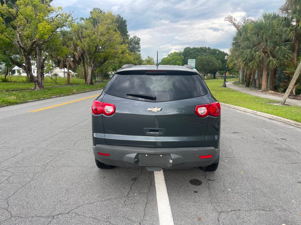2011 Chevrolet Traverse Image 7