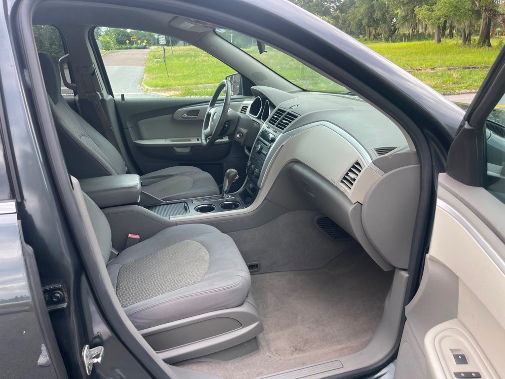 2011 Chevrolet Traverse Image 18