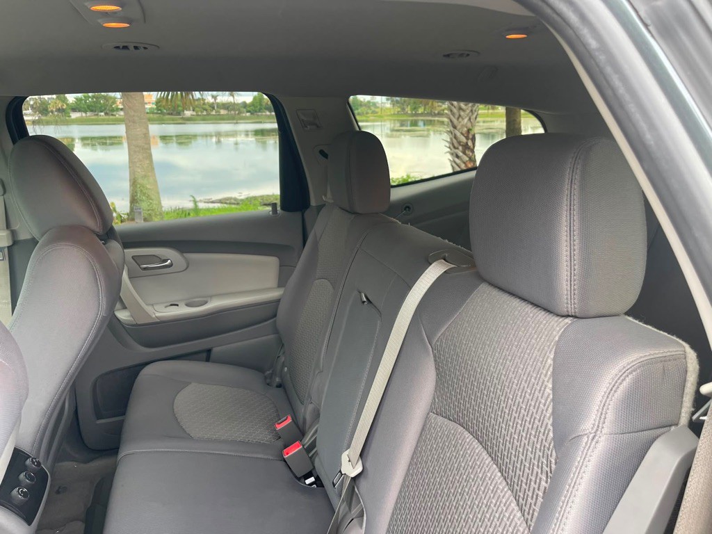 2011 Chevrolet Traverse Image 21