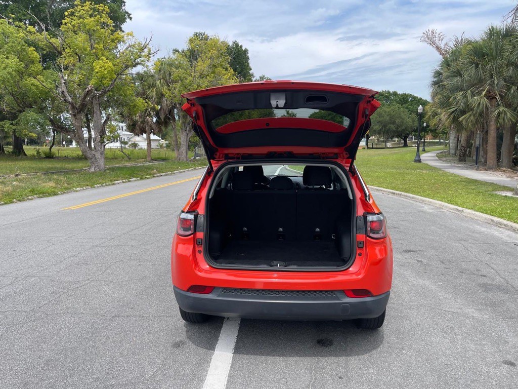 2019 Jeep Compass Image 9