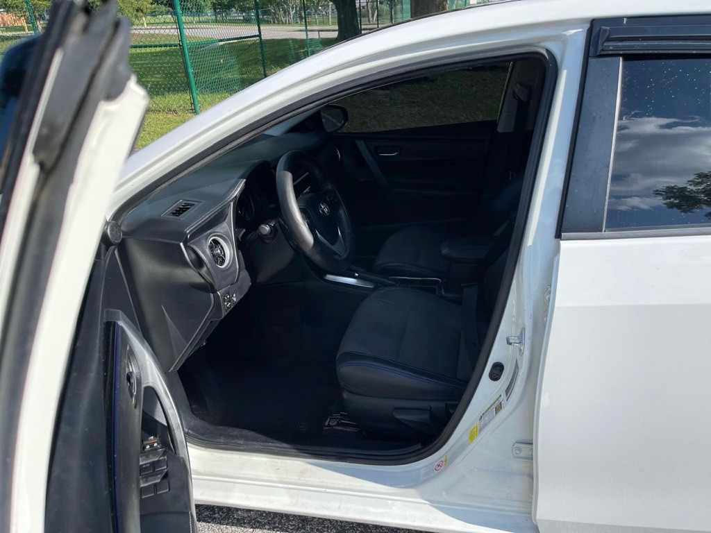 2017 Toyota Corolla Image 5