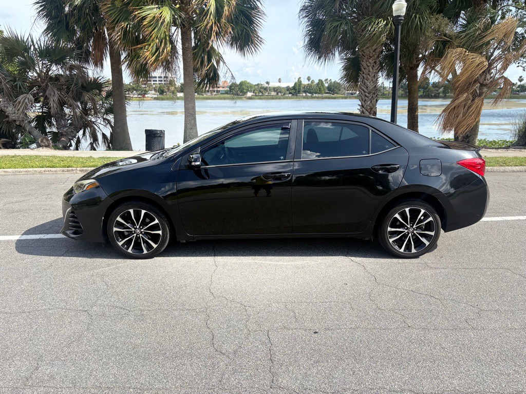 2017 Toyota Corolla Image 1