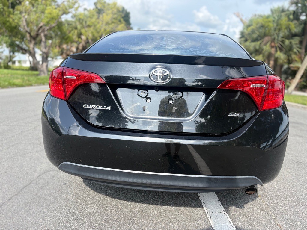 2017 Toyota Corolla Image 9