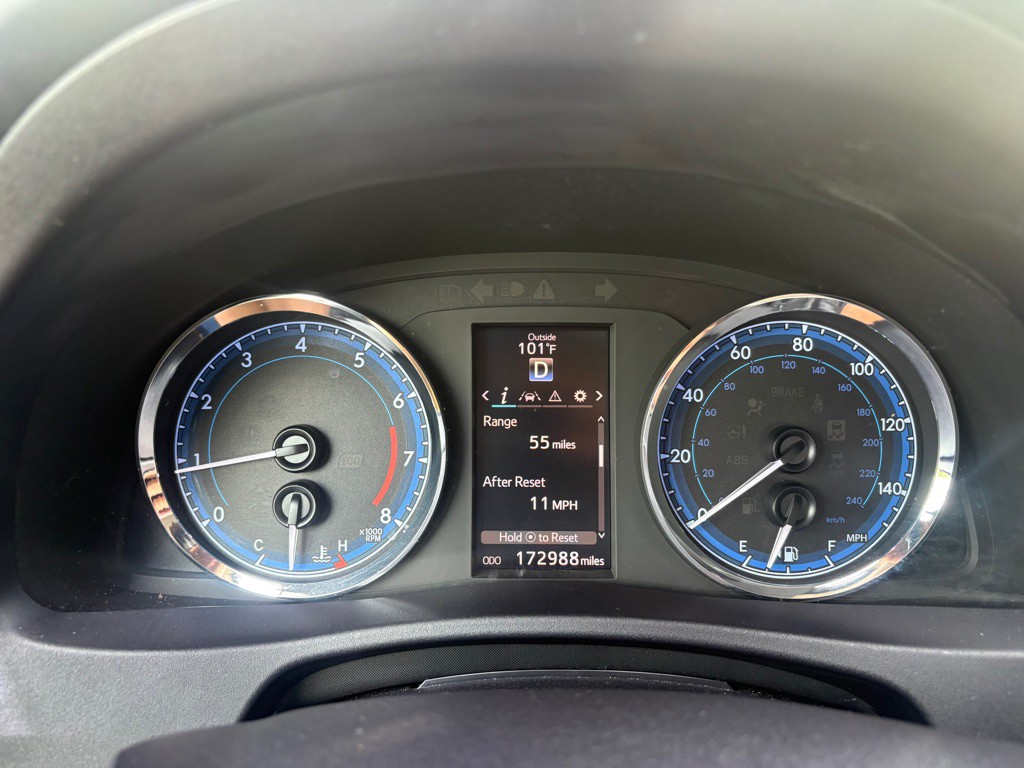 2017 Toyota Corolla Image 17