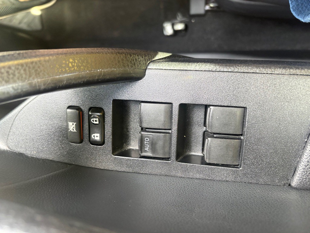 2017 Toyota Corolla Image 20