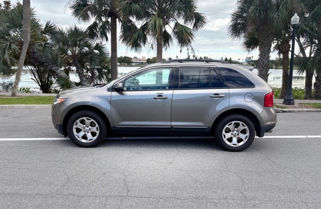 2013 Ford Edge Image 2
