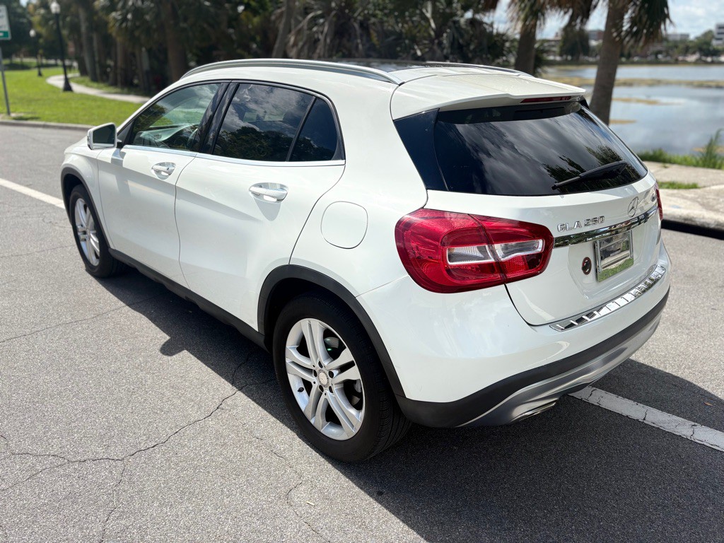 2016 Mercedes-Benz GLA-Class Image 9