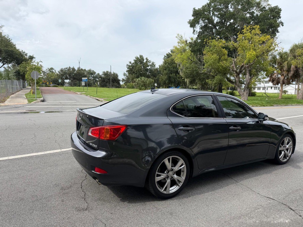 2009 Lexus IS Image 7
