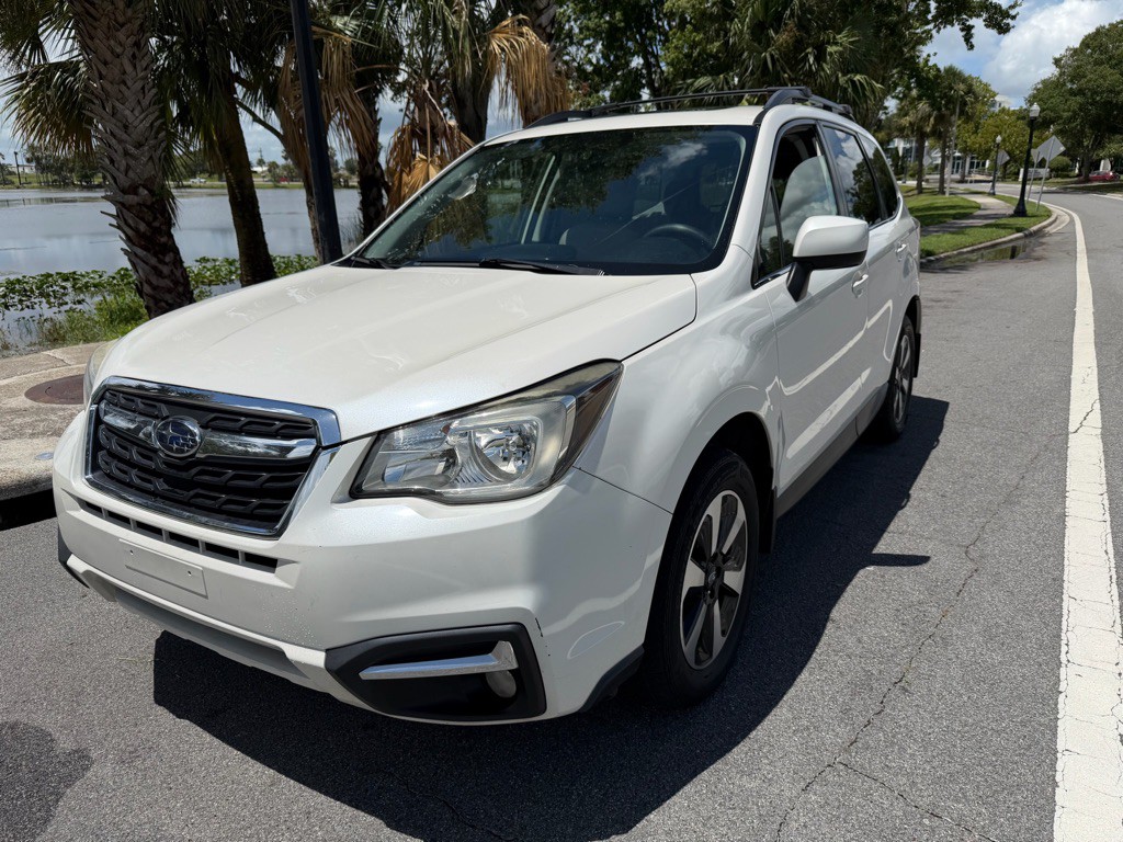 2017 Subaru Forester Image 14