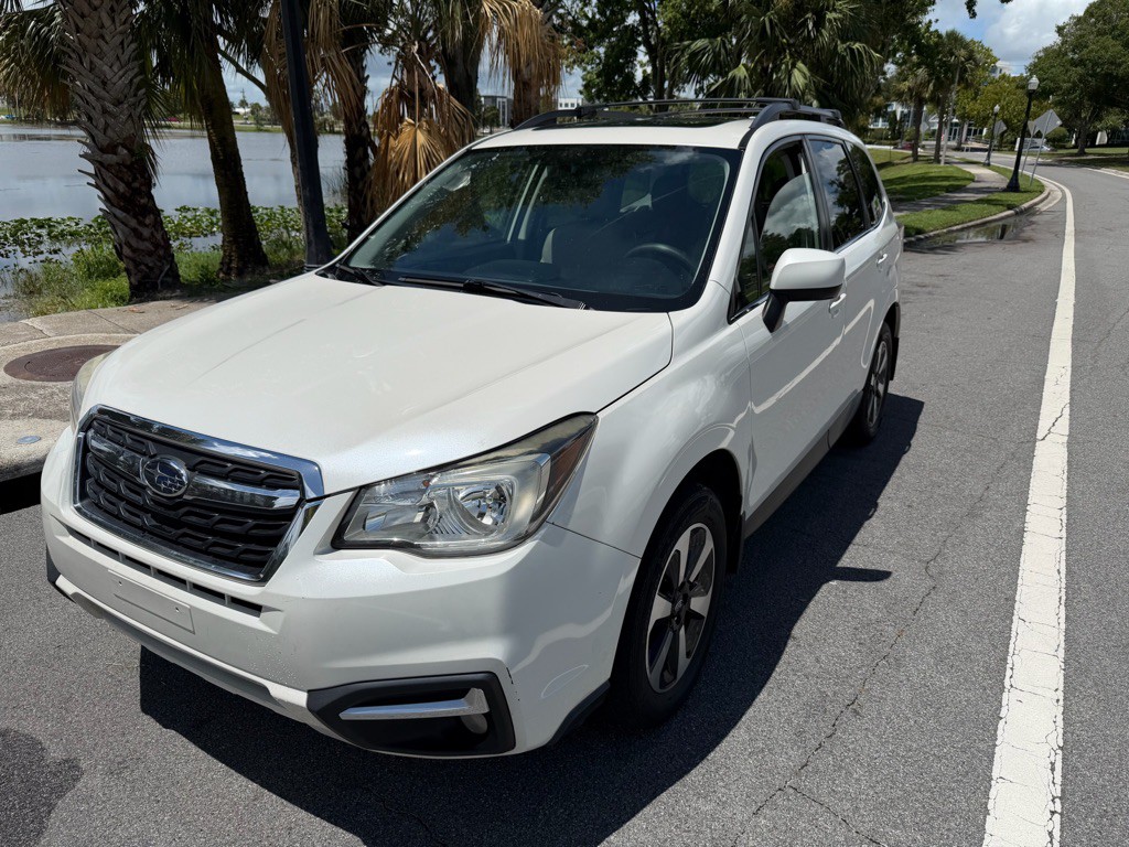 2017 Subaru Forester Image 16