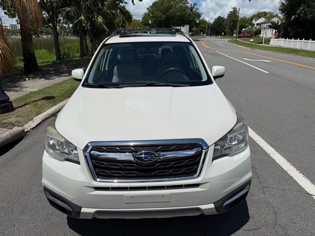 2017 Subaru Forester Image 17