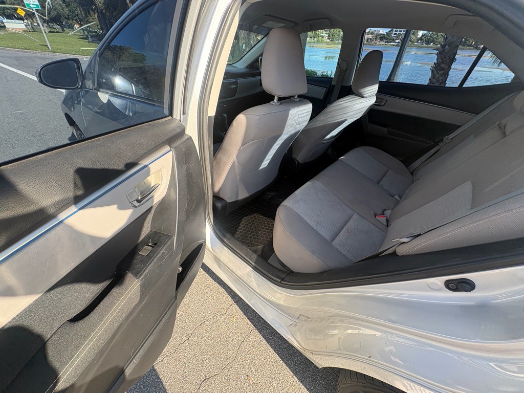 2016 Toyota Corolla Image 7