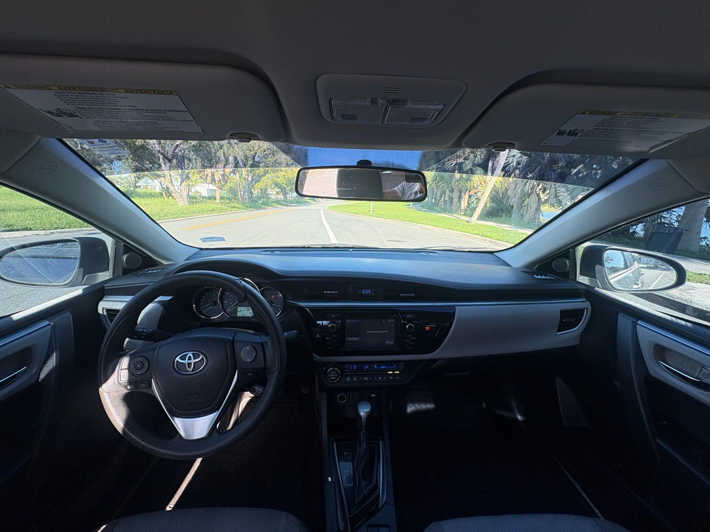 2016 Toyota Corolla Image 9