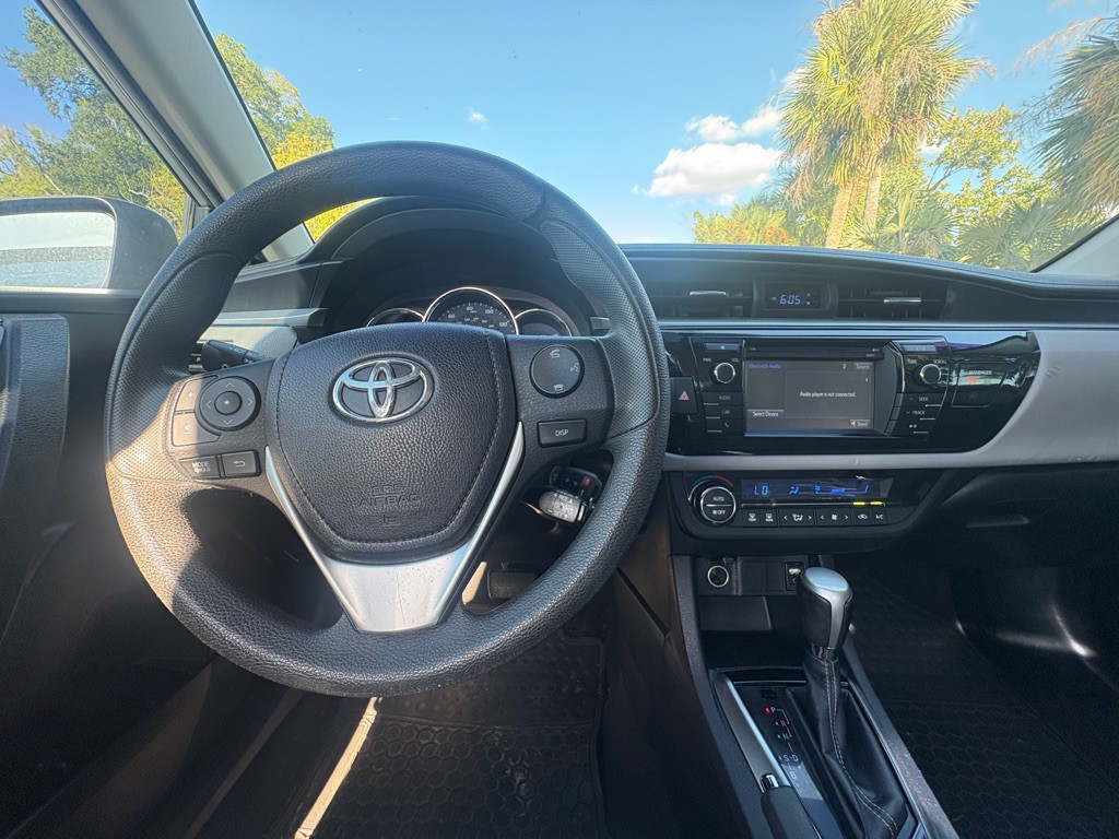 2016 Toyota Corolla Image 10