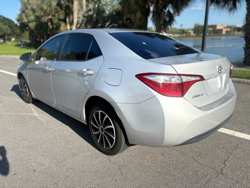 2016 Toyota Corolla Image 14