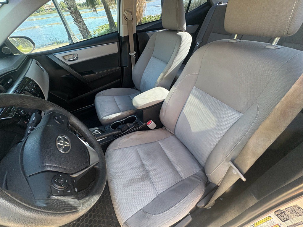 2016 Toyota Corolla Image 17