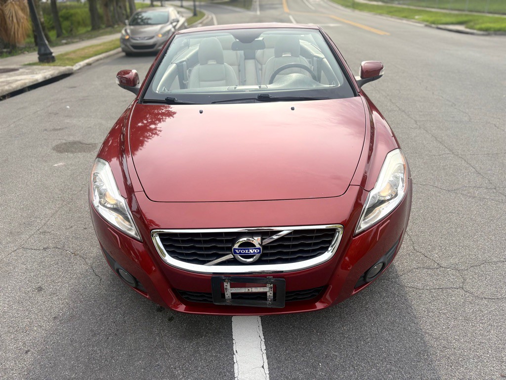 2012 Volvo C70 Image 4