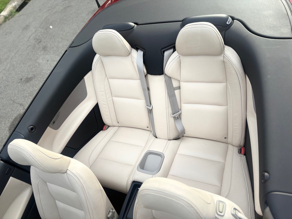 2012 Volvo C70 Image 8