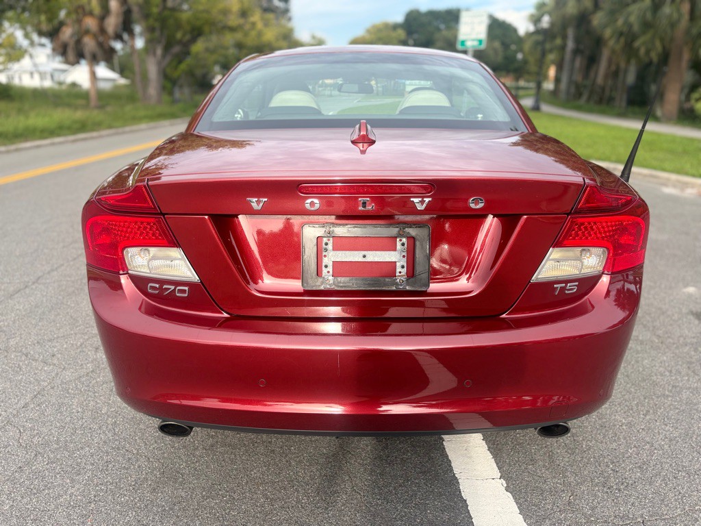 2012 Volvo C70 Image 14