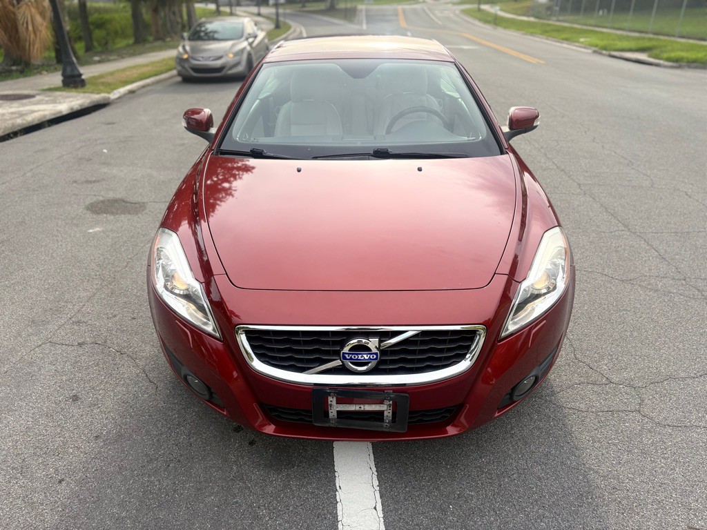 2012 Volvo C70 Image 16